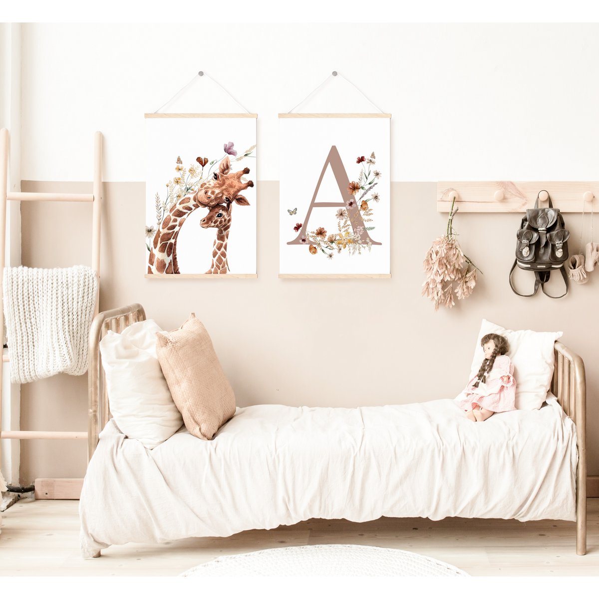 Giraffe kinderkamer poster, giraffe poster, bloemenkwekerij print, moeder en baby giraffe poster, kinderkamer giraffe print, wilde bloemen print, meisjes kinderkamer poster, meisjes kamer decoratie