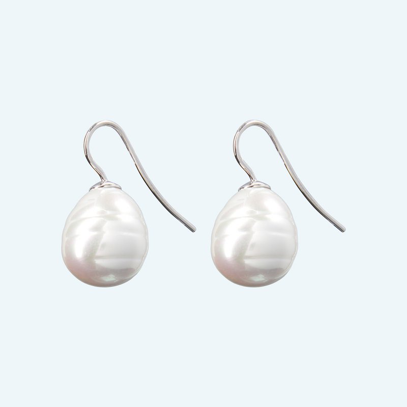 pearl earrings