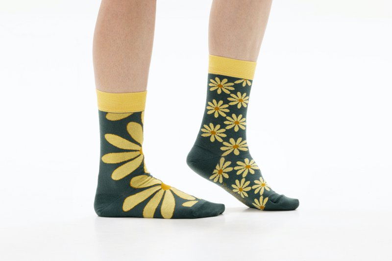 Nicht übereinstimmende französische Socken Les Pâquerettes