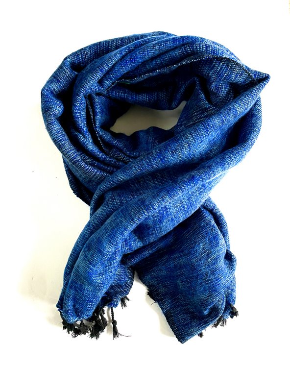 Handwive Yak Wol School | Jeans Blue |  190x75 cm | Warm and Zyt | Fair Fasion