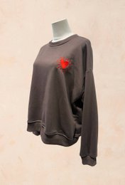 Unisex oversize sweatshirt – broderet rødt hjerte – BOMULD – 9038416