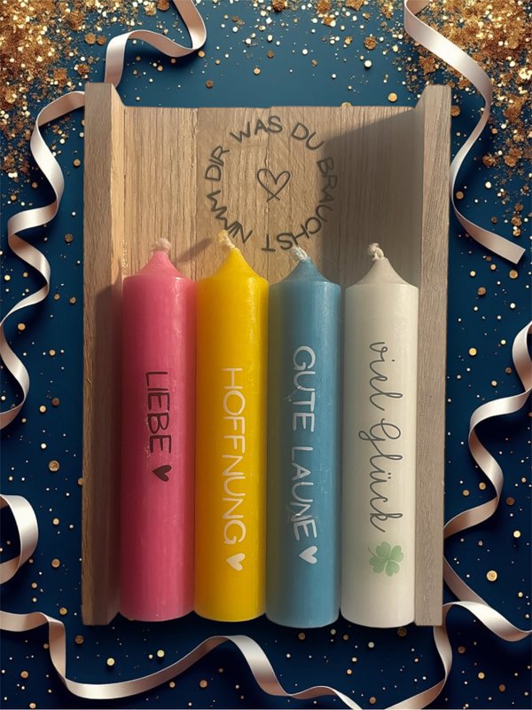 Cumplido de deseos: juego de 4 velas cónicas