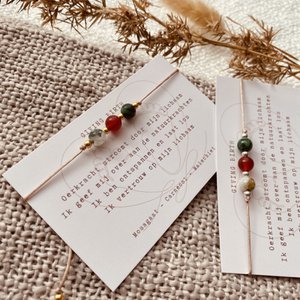 Precious bracelet - Giving Birth