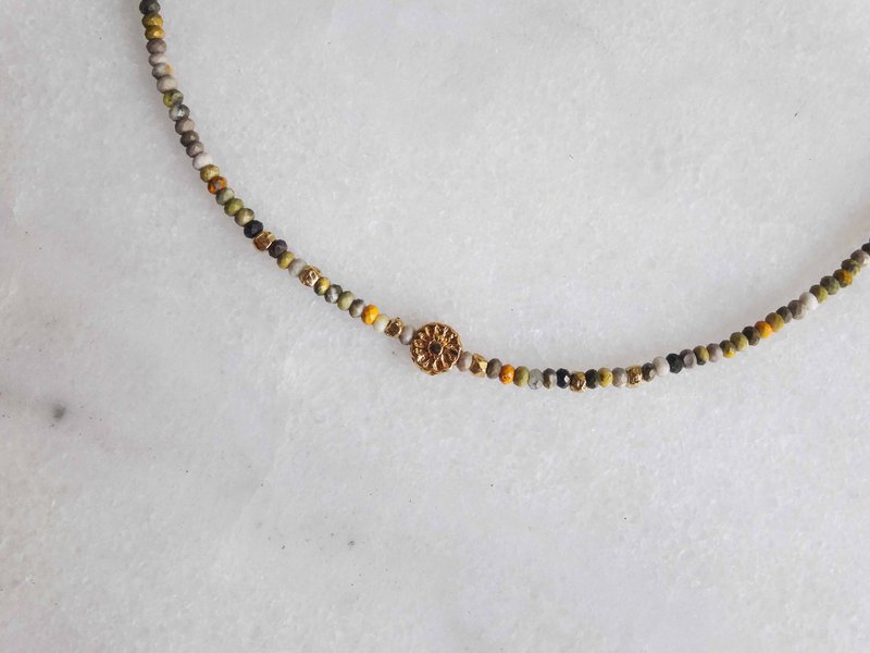 Bloom necklace