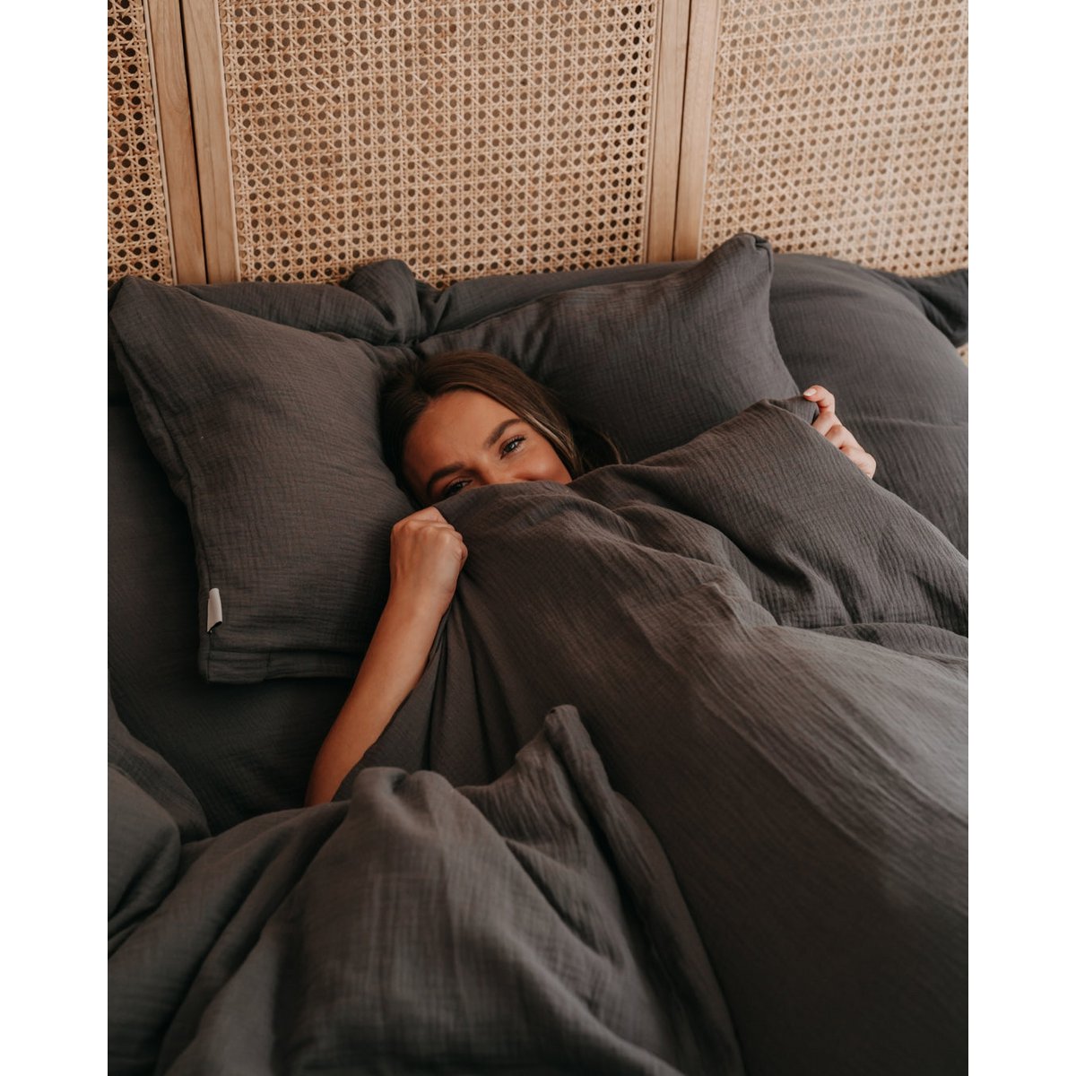 Muslin bed linen “Eliane” • Anthracite