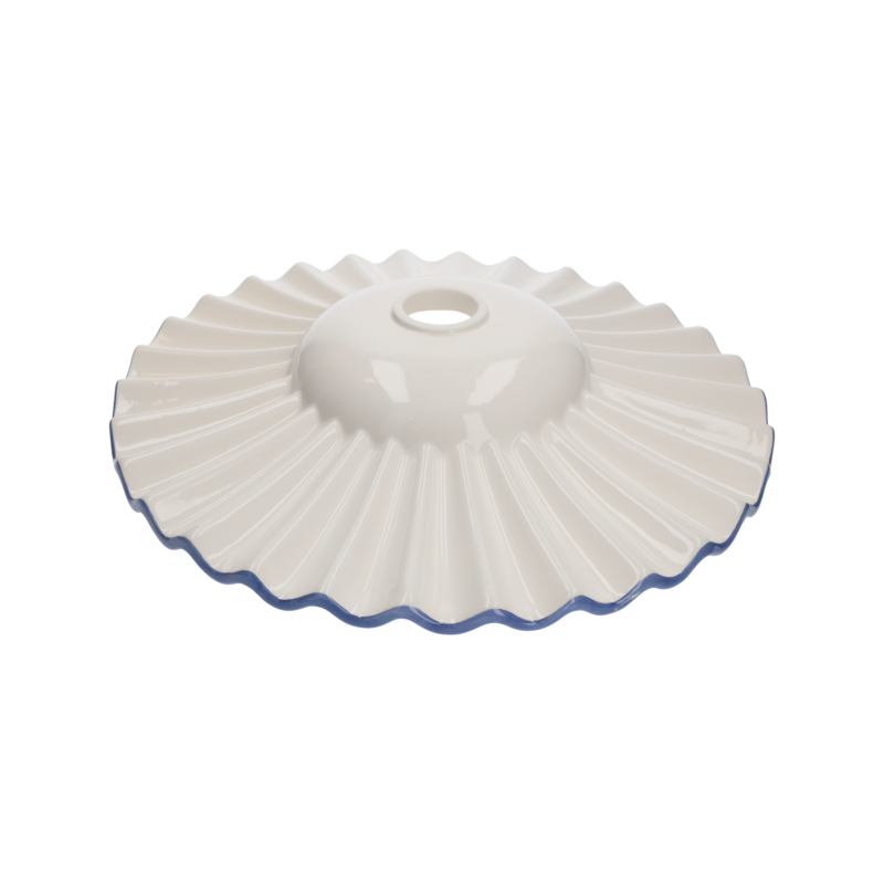 Lampenschirm aus Keramik, D 39 H 8 cm, blauer Rand