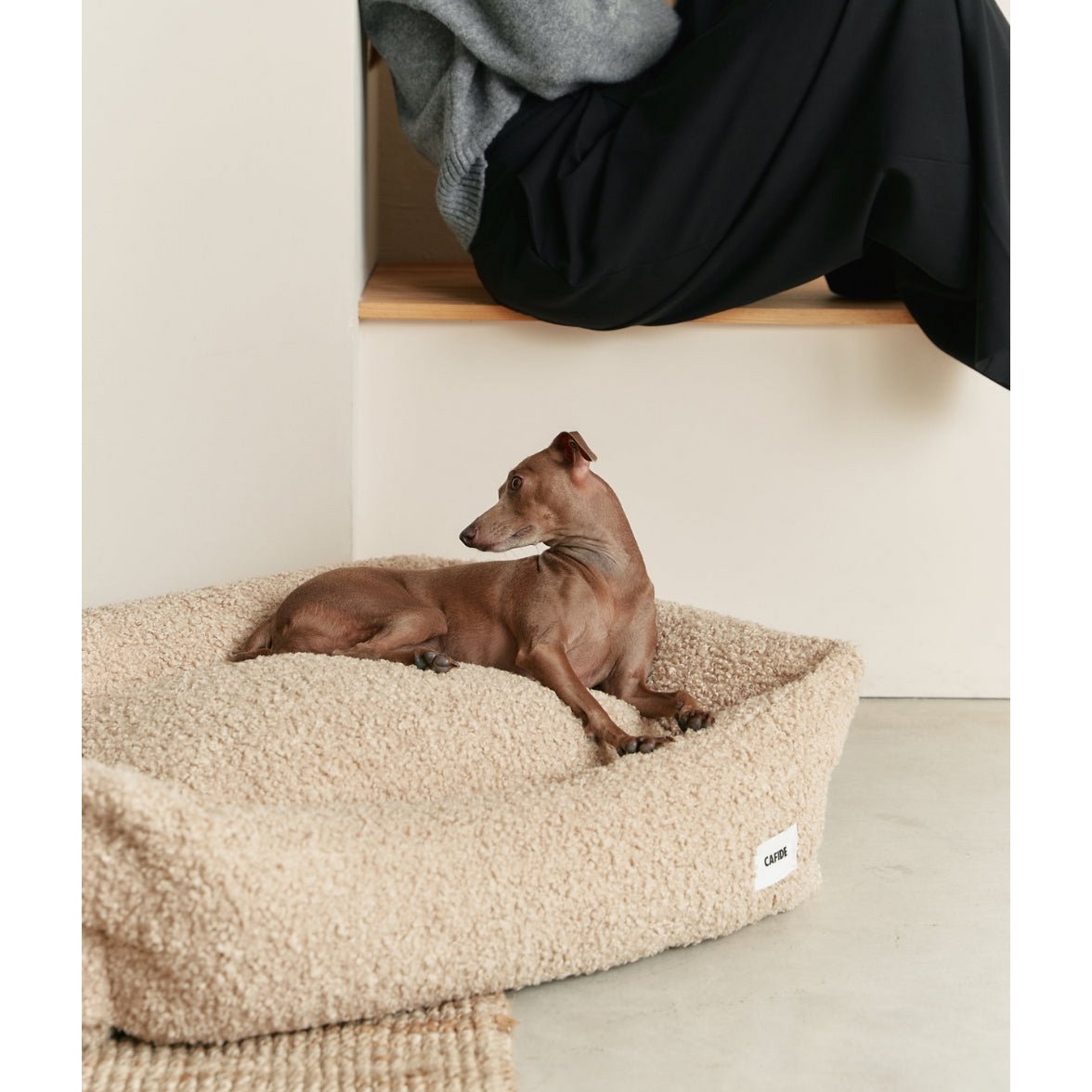 Beige Shearling Dog Bed, Snozy
