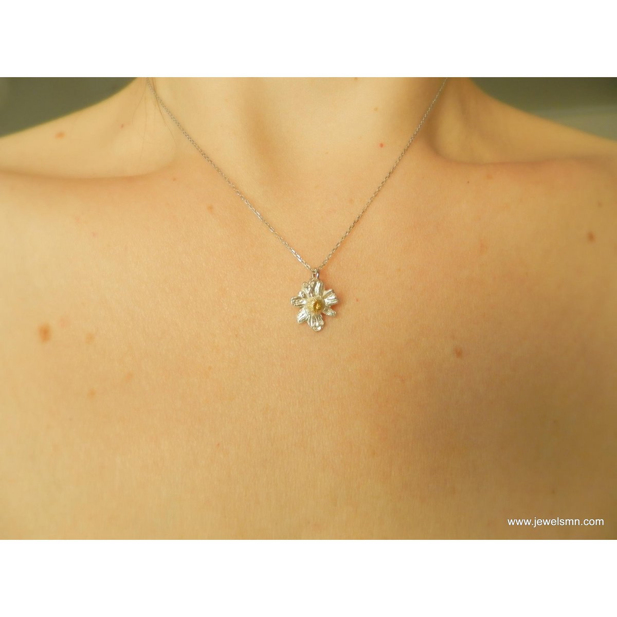 Chamomile Pendant Necklace: Healing Symbol Jewelry (Gold Plated Brass)
