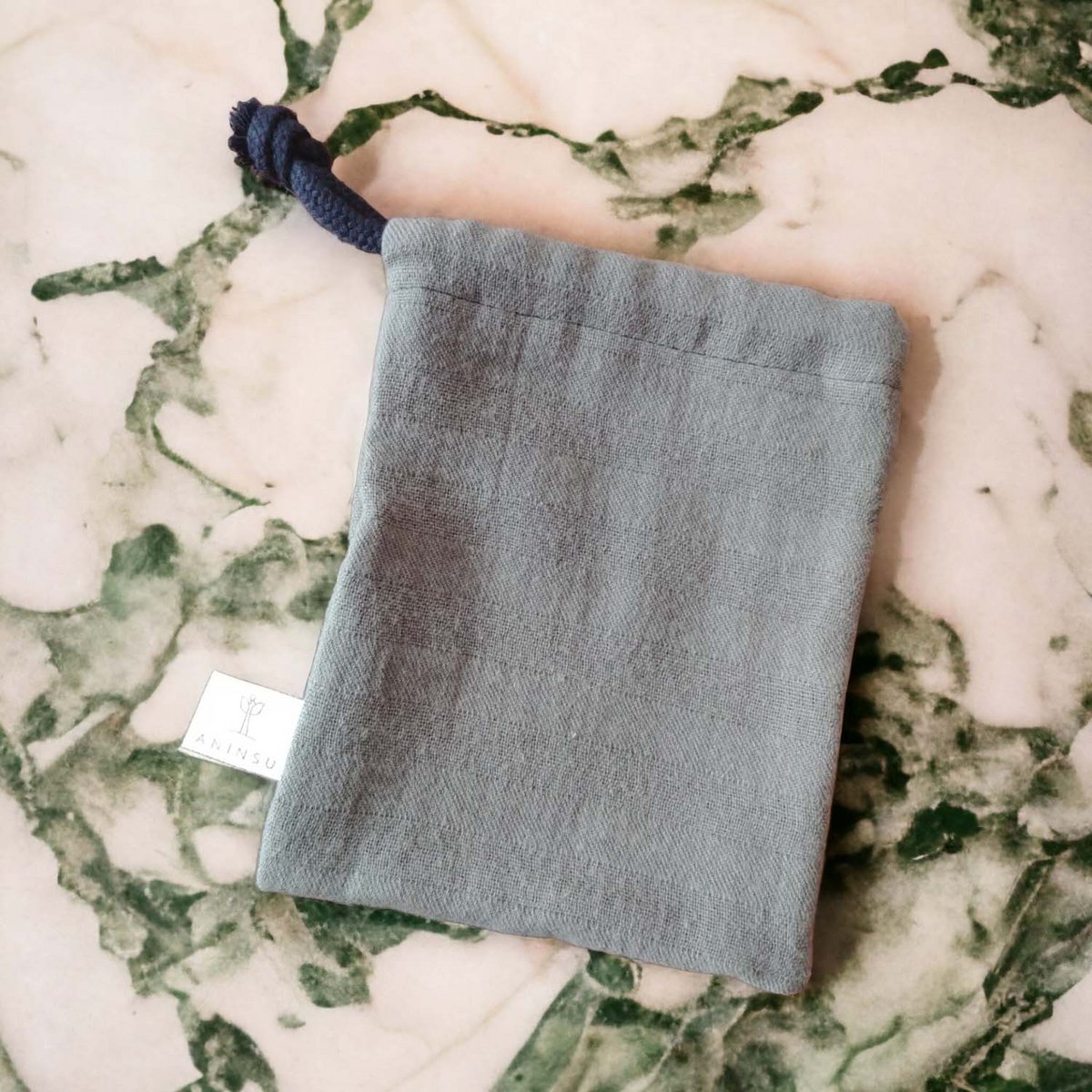 Metanoia Seifensäckchen von Aninsu - Soap Saver Bag | Kordel aus Baumwolle | Säckchen aus Musselin/Baumwolle | made in Germany | Seifenbeutel/Seifennetz für feste Seife und festes Shampoo