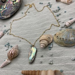 Muschelkette | 50 cm lange Surfer-Halskette aus goldenem Abalone-Edelstahl