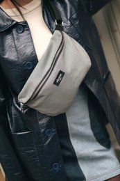 Boston fanny pack - Houndstooth (sort og hvid)