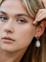 Luccichio Garnet And Baroque Pearl Earrings