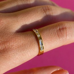 Samoa - Dainty Baguette Crystal Gold Band