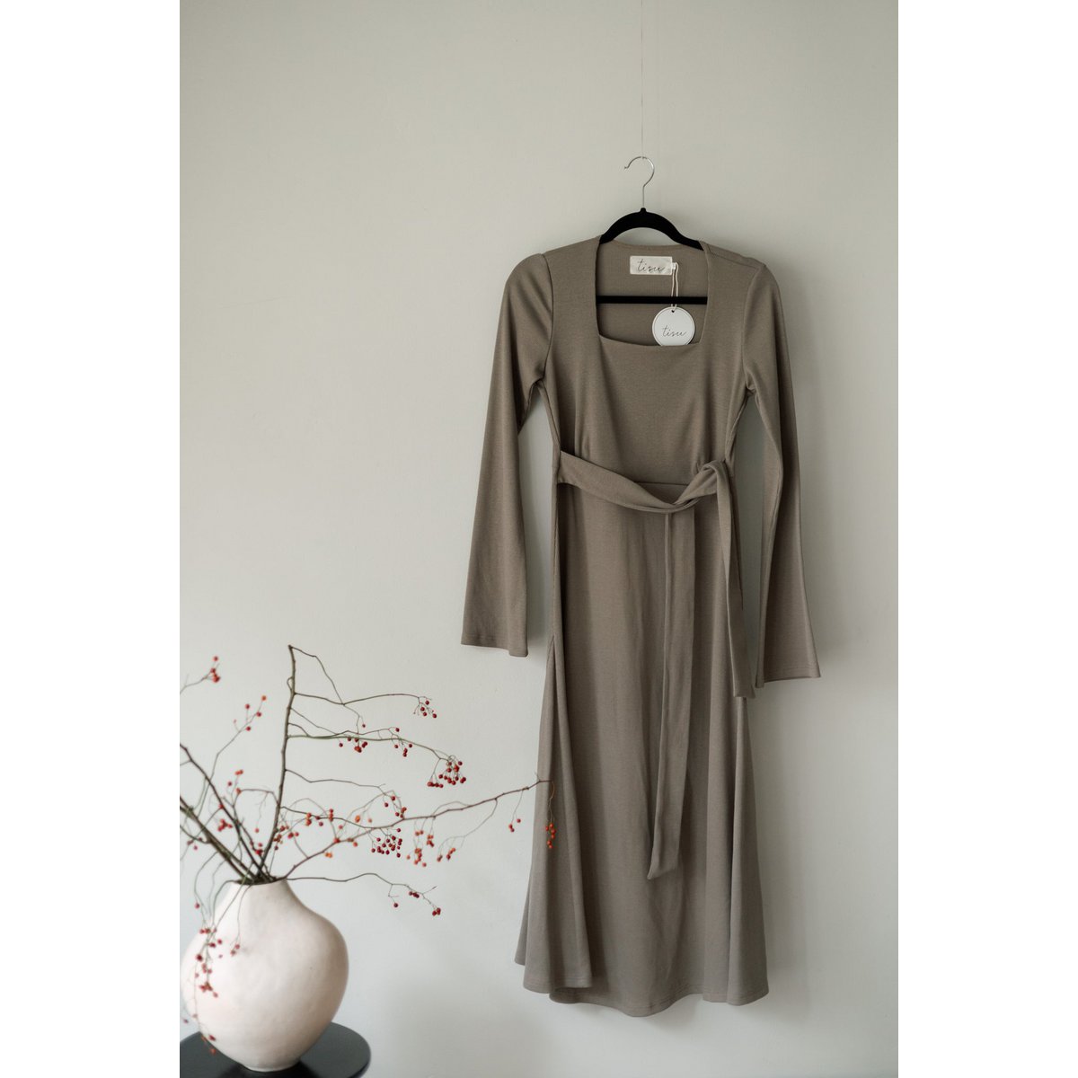 Vestido de maternidad y lactancia tisu, topo pálido