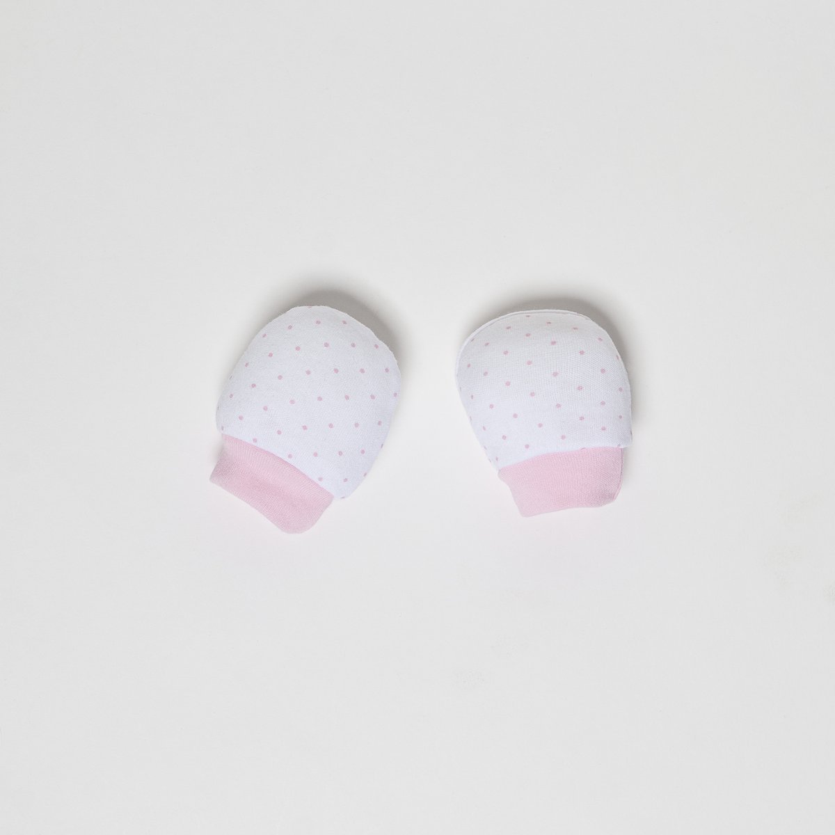 SET 4 STUKS (MUTS+HANDSCHOENEN+SLABBER+SOKKEN) VOOR NIEUWBORGEN (0-6 MAANDEN) - 100% KATOEN - MOD. ROZE
