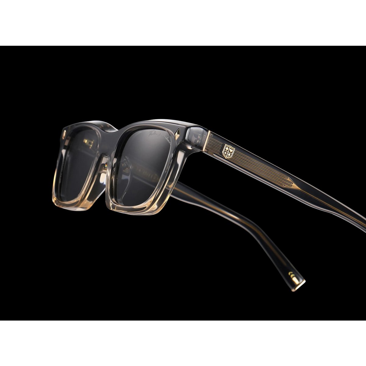 Walton et Mortimer NO. 54 : Lunettes de soleil grises transparentes "Inferno"