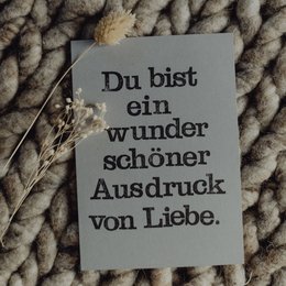 Stamped Postcard "Ausdruck von Liebe"