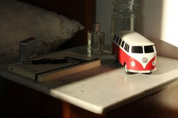 Volkswagen VW T1 Bus Bluetooth Speaker in Gift Box - Red