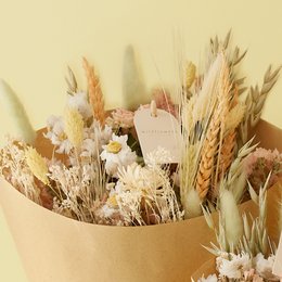 Ramo de Campo de Flores Secas – Flor de Miel