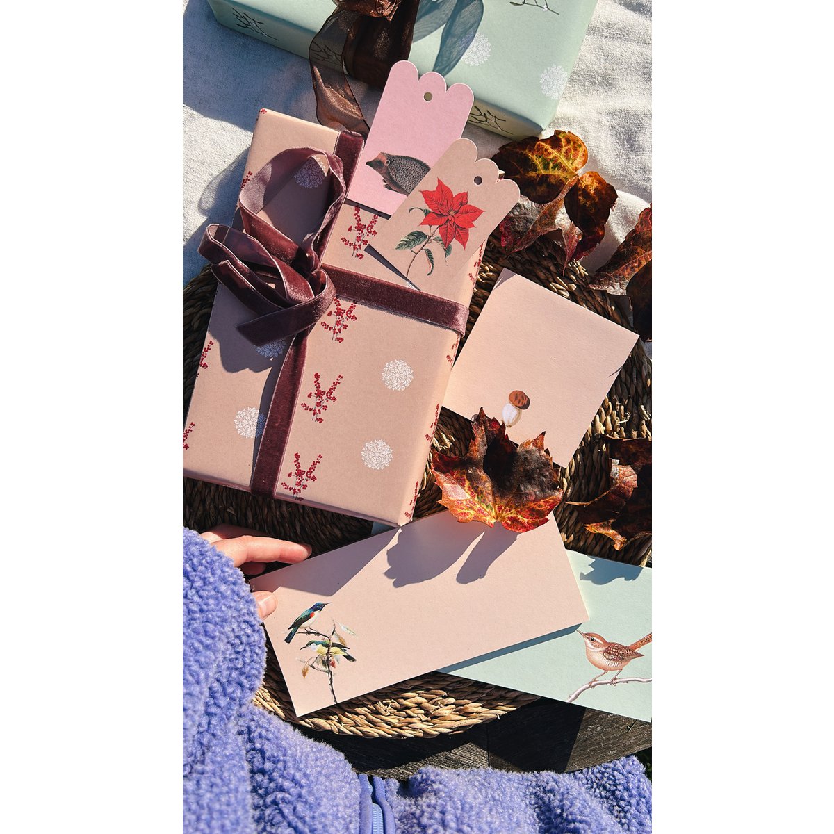 Geschenkpapier Winter rot