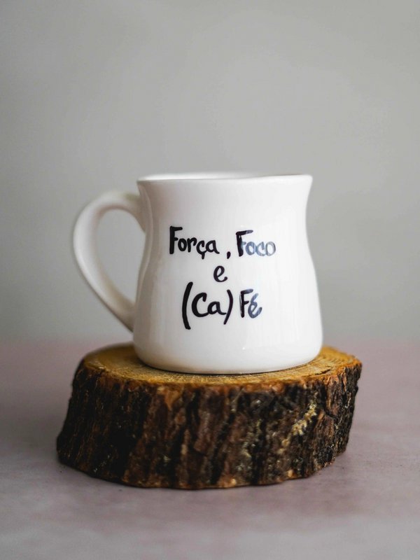 Caneca "Fuerza, foco e (ca)fé"