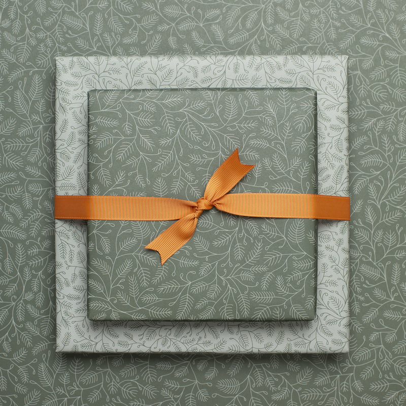 Sustainable Christmas wrapping paper green, wrapping paper fir branches in mint and green - double-sided wrapping paper made from 100% recycled paper