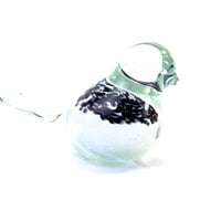 Weißer Glasvogel - schwarz gesprenkelt - ø 12 cm - Handgefertigt