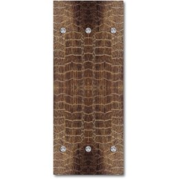 Garderobe - Snake Color