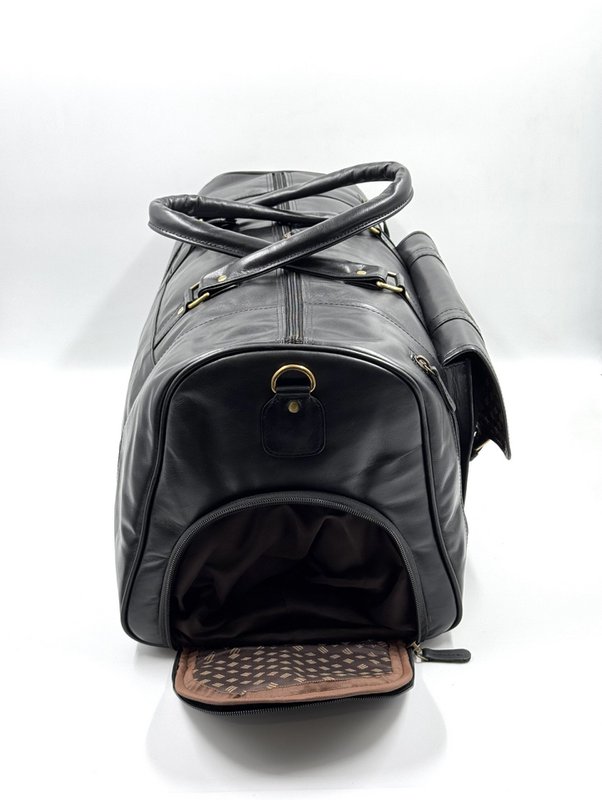 Borsa da viaggio in pelle marocchina nera fatta a mano - Borsone artigianale "Obsidian" a 6 tasche con scomparto per scarpe dedicato