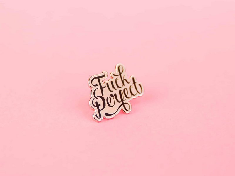 Pin Fuck idealnie czarny