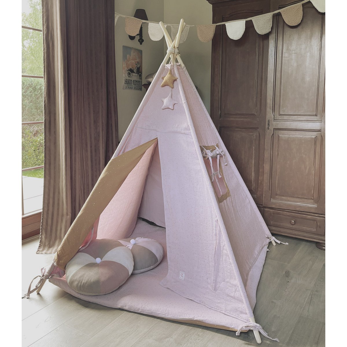 Blink Pink - Tipi Tent