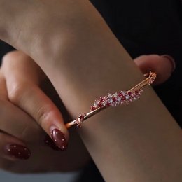 Peach Blossom Sparkle Bangle
