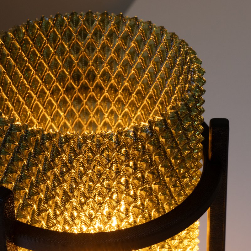 Oliven PRISM lampe – moderne geometrisk skærm, genanvendt PETG, omgivende belysning, E14