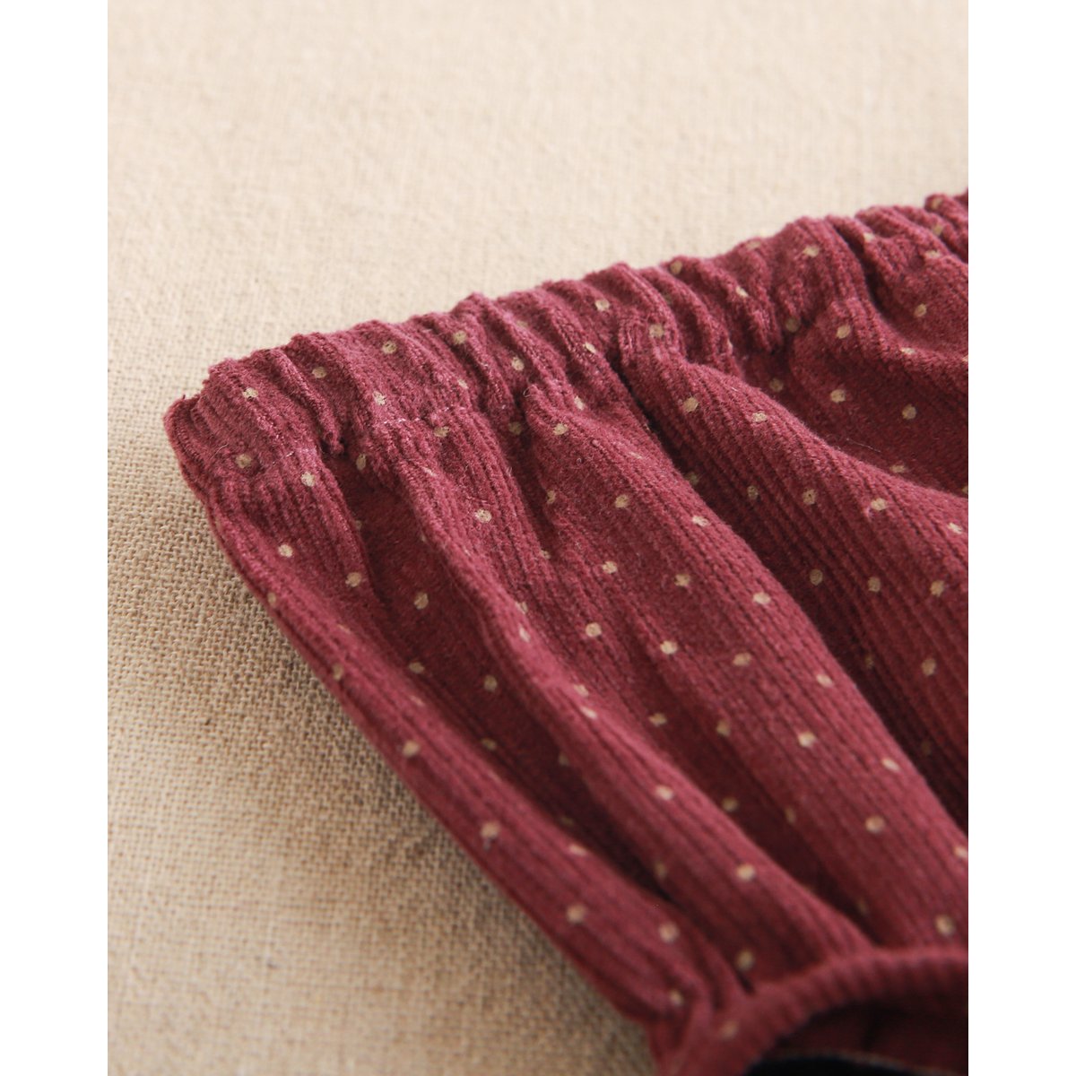 Lilafarbenes Babymädchenkleid aus Cord mit passender Pumphose P70-11604022