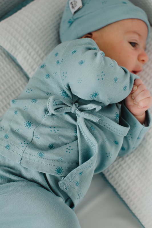 ENSEMBLE 5 PCS(CHEMISE+PANTALON+GANTS+BAVOIR+CHAUSSETTES)POUR NOUVEAU-NÉ (0-6 MOIS)-100%COTON-MOD. DUENDES - BLEU FONCÉ