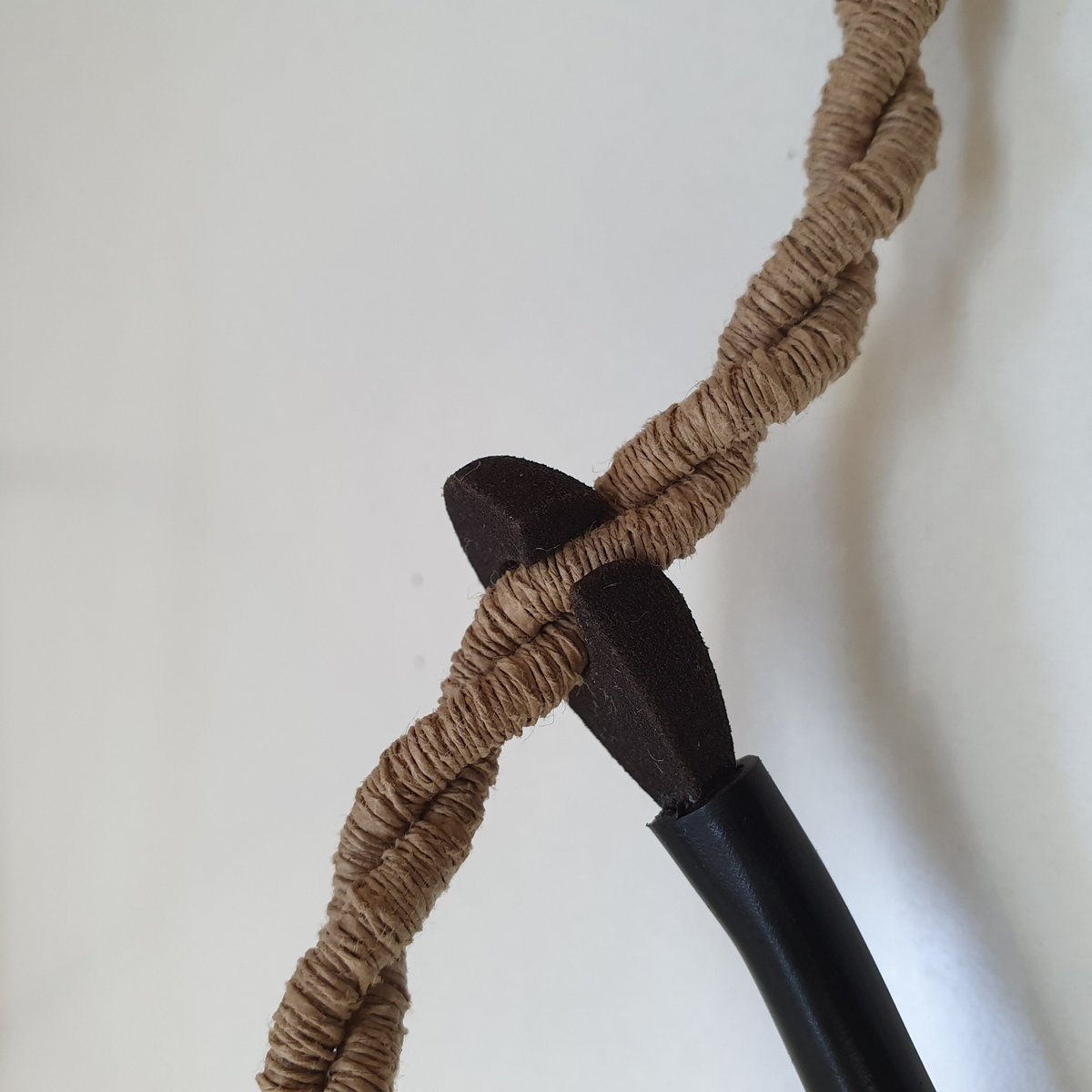 M. Bright One sur une corde ; * Lampe suspendue * Dutch Design * Le cordon de 75 cm ressemble à une vraie corde * Facilement réglable en hauteur