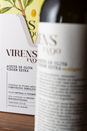 Virens EVOO, a high-quality extra virgin olive oil with a green, fruity flavor and notes of herbs and spices.
