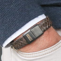 Leather men's bracelet brown - black closure