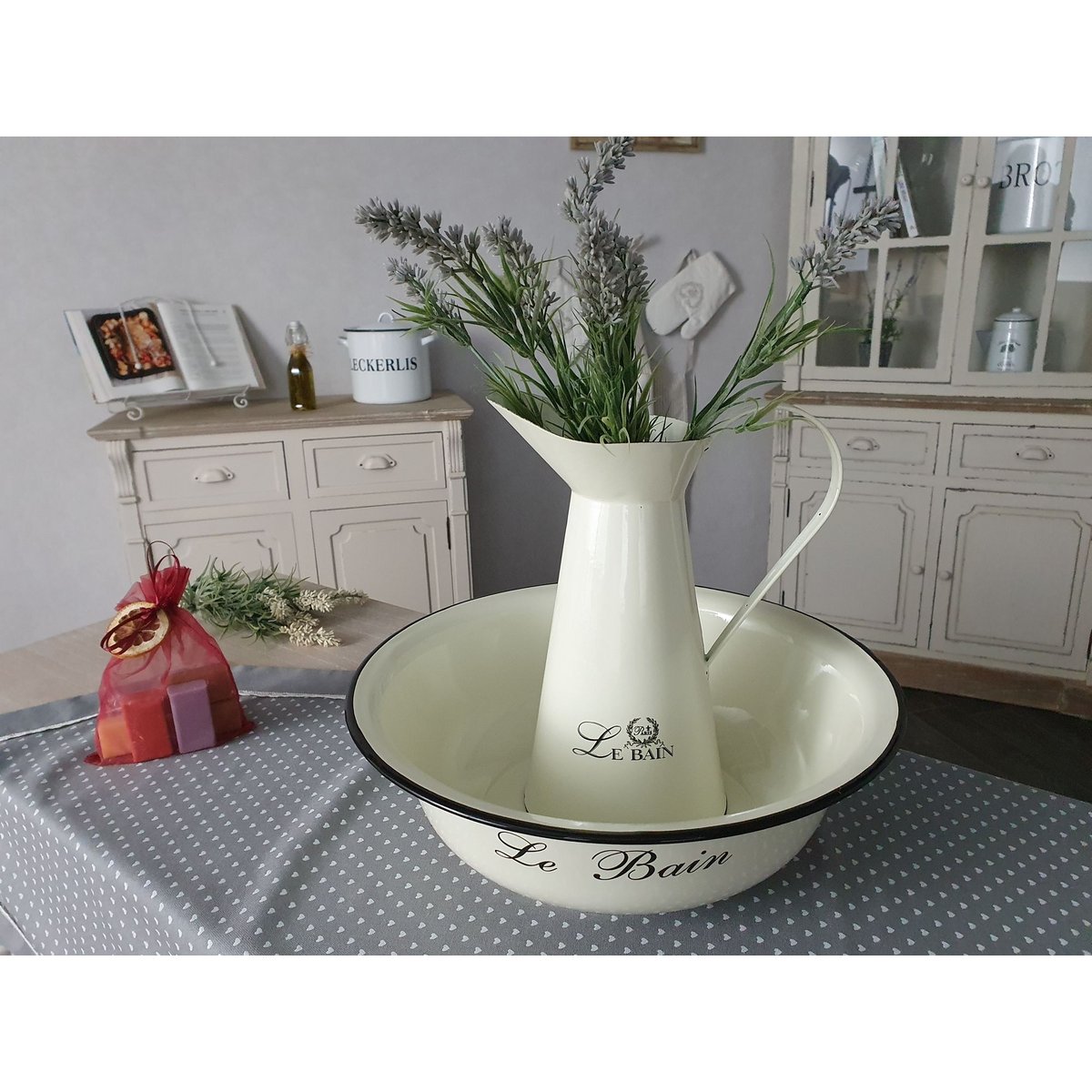Emaille kan 26 cm