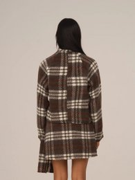 Barfodet plaid brun rullekrave overtrøje