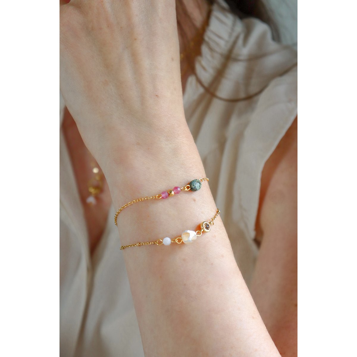 Dzi Agate and Moonstone Bracelet - Gold