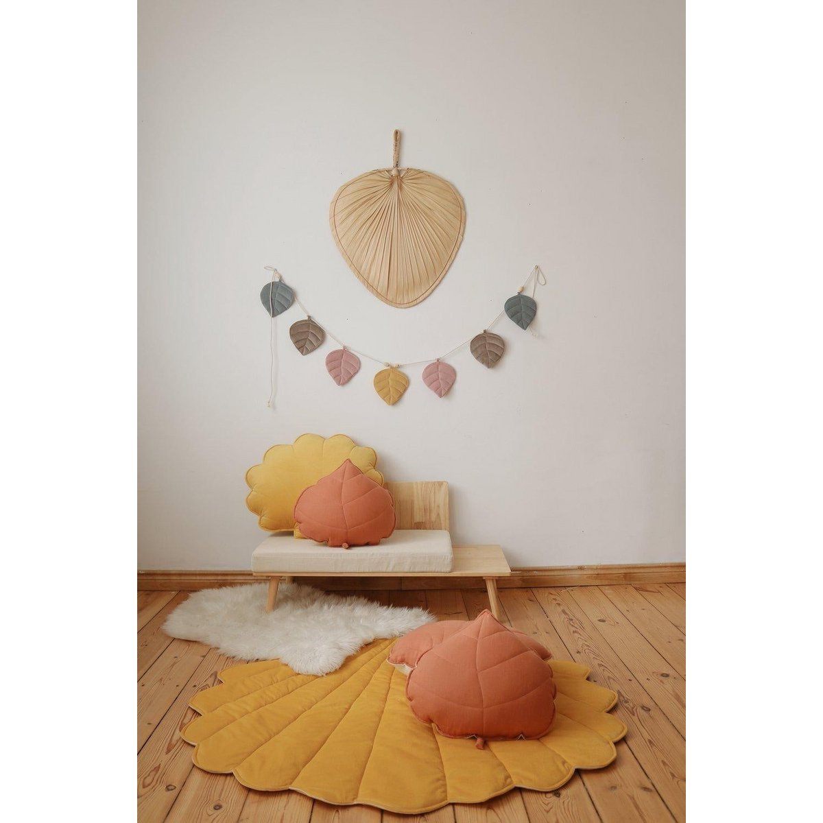 „Pastell Stories“ Samtgirlande mit Blättern