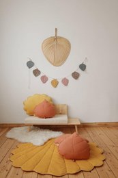 „Pastell Stories“ Samtgirlande mit Blättern