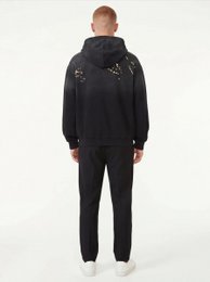 Urban-Chic Hoodie – from Ultra-Soft Material for a Strong Presence