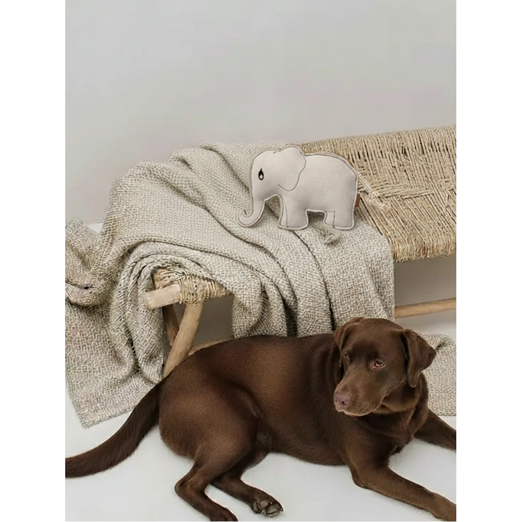 COPAIN. Jouet pour chien en cuir "Éléphant"