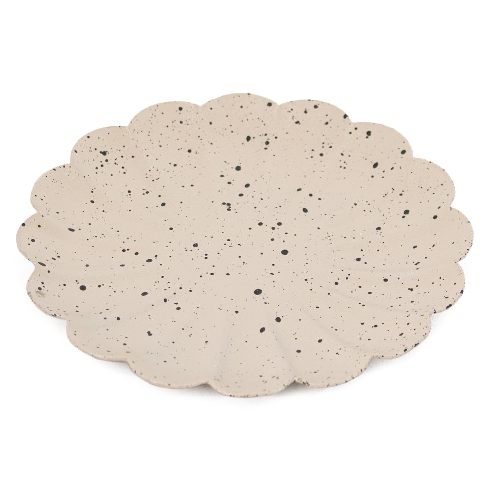 Metal dish sand dots