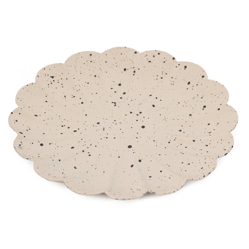 Metal dish sand dots