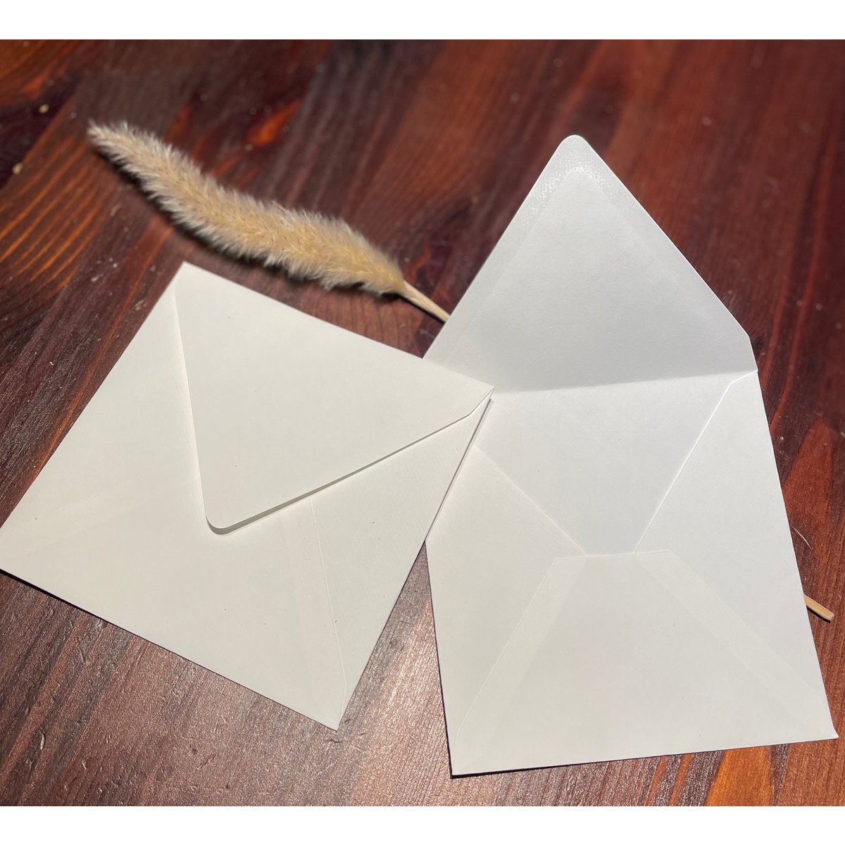 Envelop van handgeschept papier 13x13cm