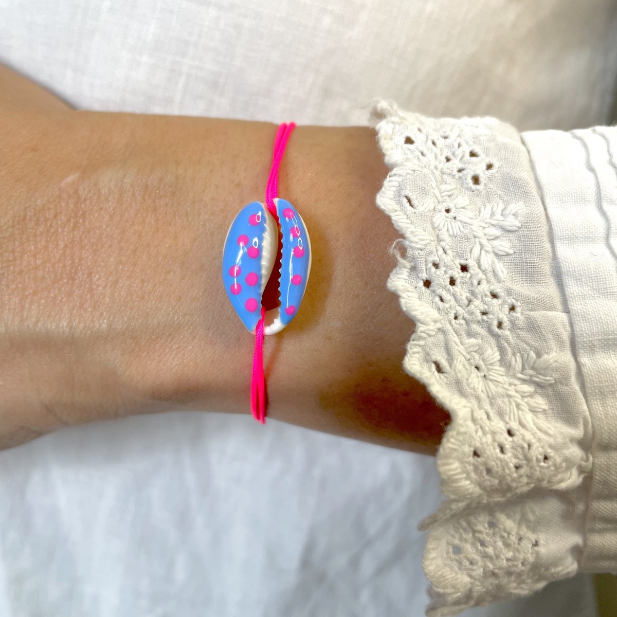 Polka Dot Shell armbånd