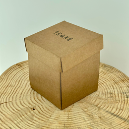 Honey, Almond & Vanilla Scented Candle – 250 g | Wooden Wick